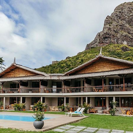 Boutik Le Morne Holiday Apartments Esterno foto